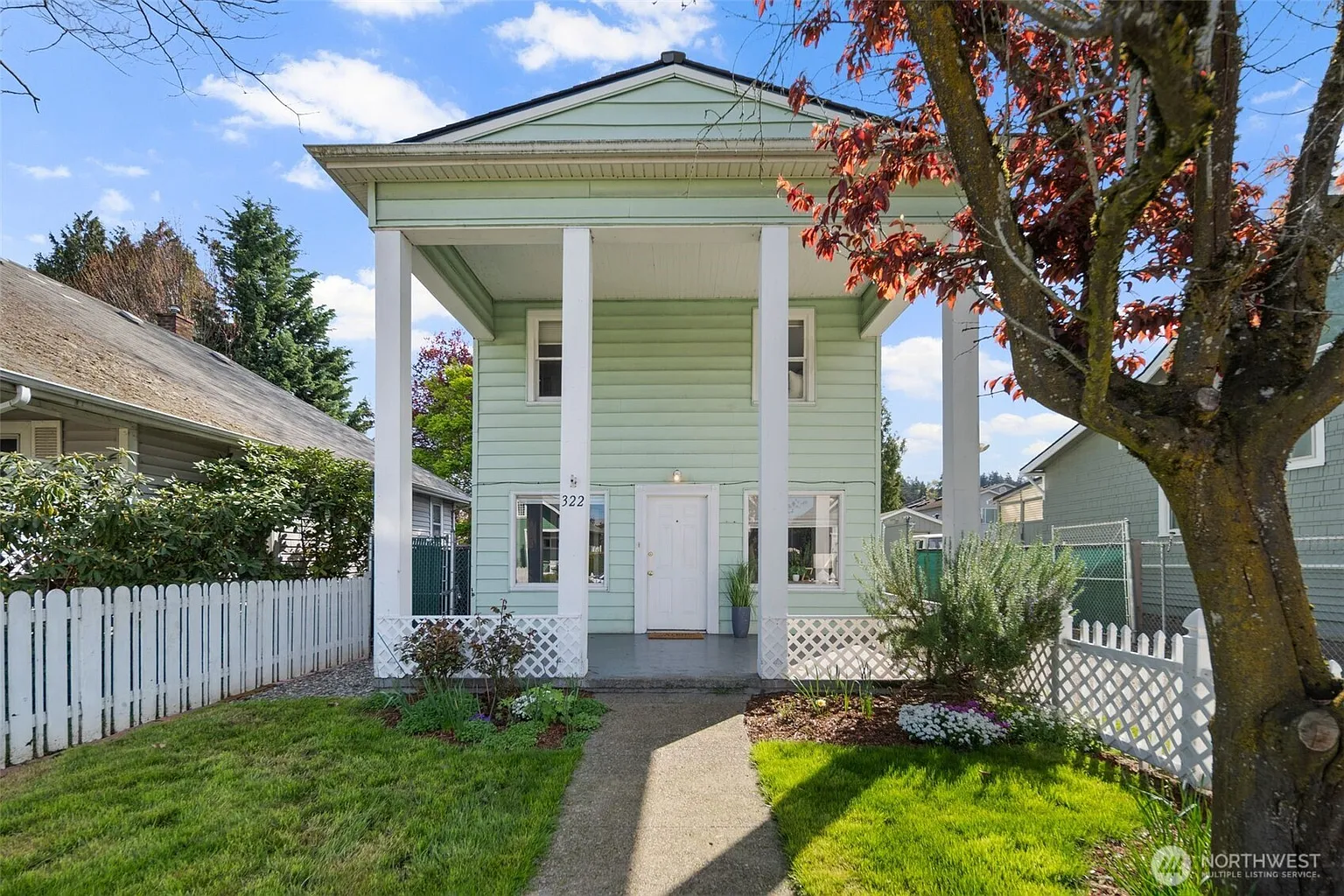 322 Meadow Avenue N photo 1