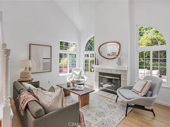 407 Mountain Laurel Ct, Mountain View, CA 94043