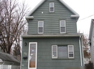 228 Maple Ave E, East Rochester, NY 14445