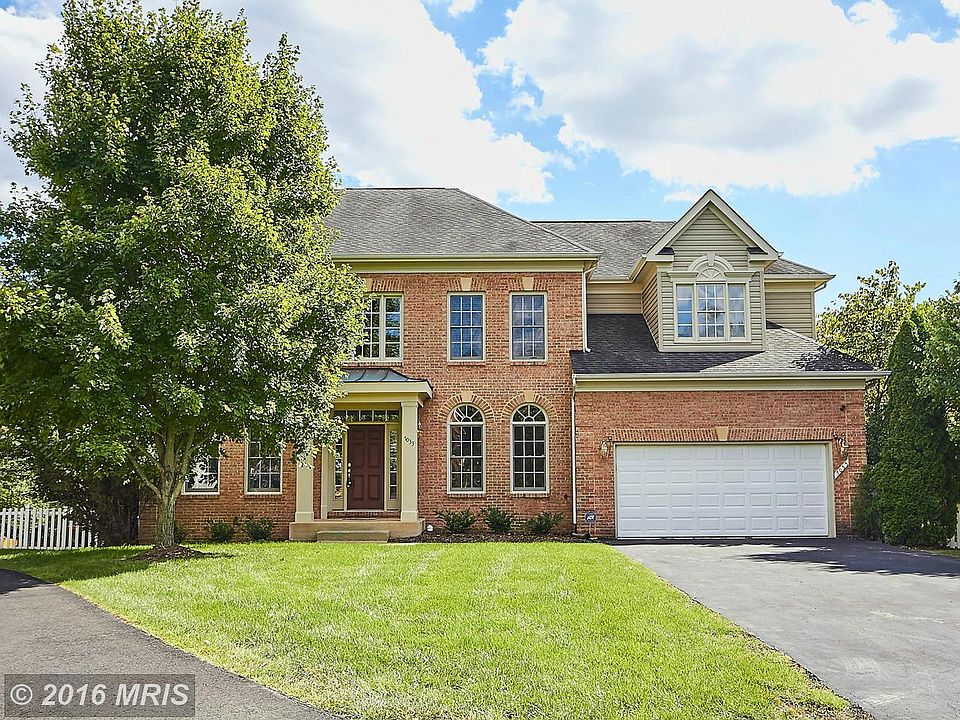1st image of 7033 Highland Meadows Ct
