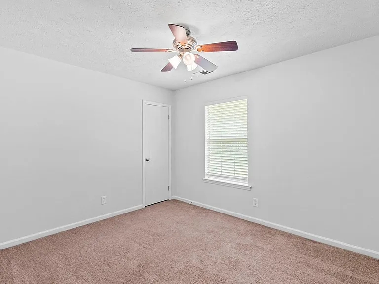 52 Woodcock Dr — Photo 26