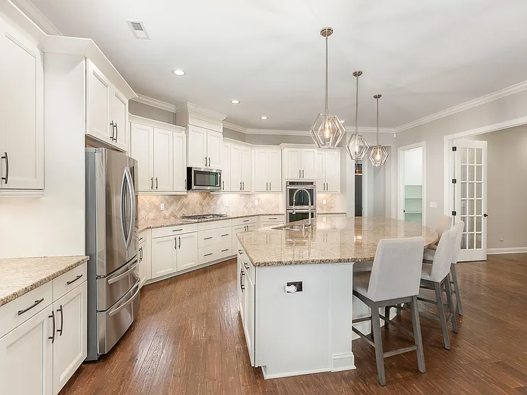 2405 Trenton Park Ln — Photo 16