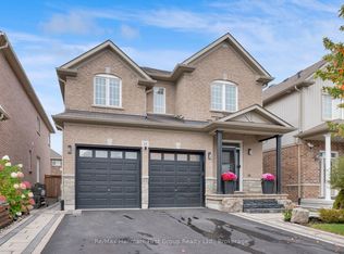 112 Roy Nichols Dr, Clarington, ON L1E 0H6