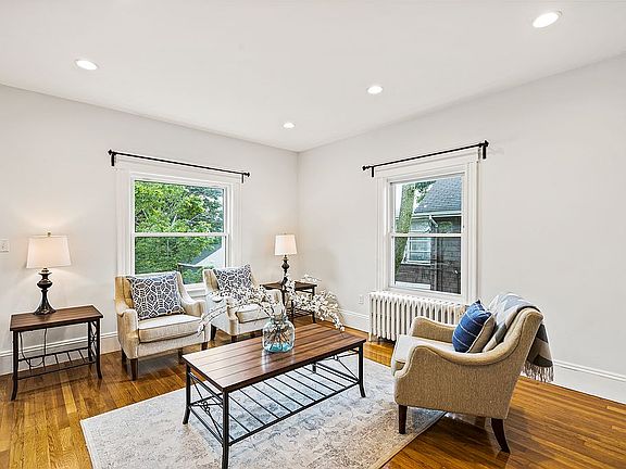 5th image of 14 Water St #B
