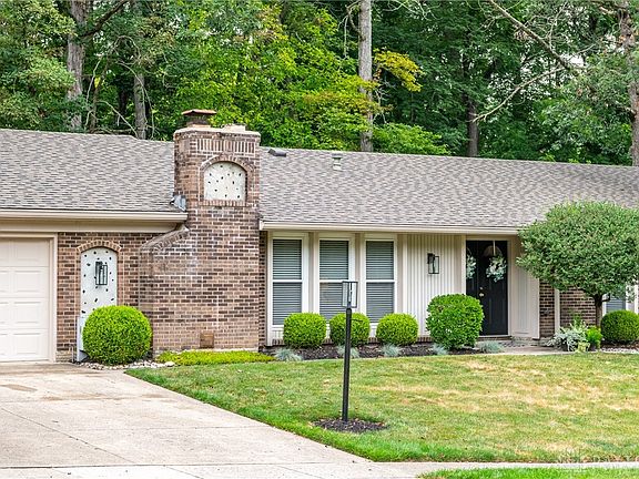 4th image of 1833 Southlawn Dr