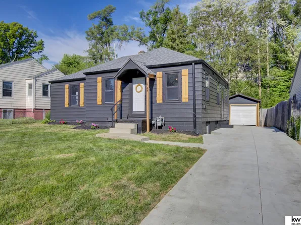 6748 N 33rd St, Omaha, NE 68112