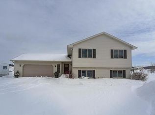 814 240th St, Osceola, WI 54020