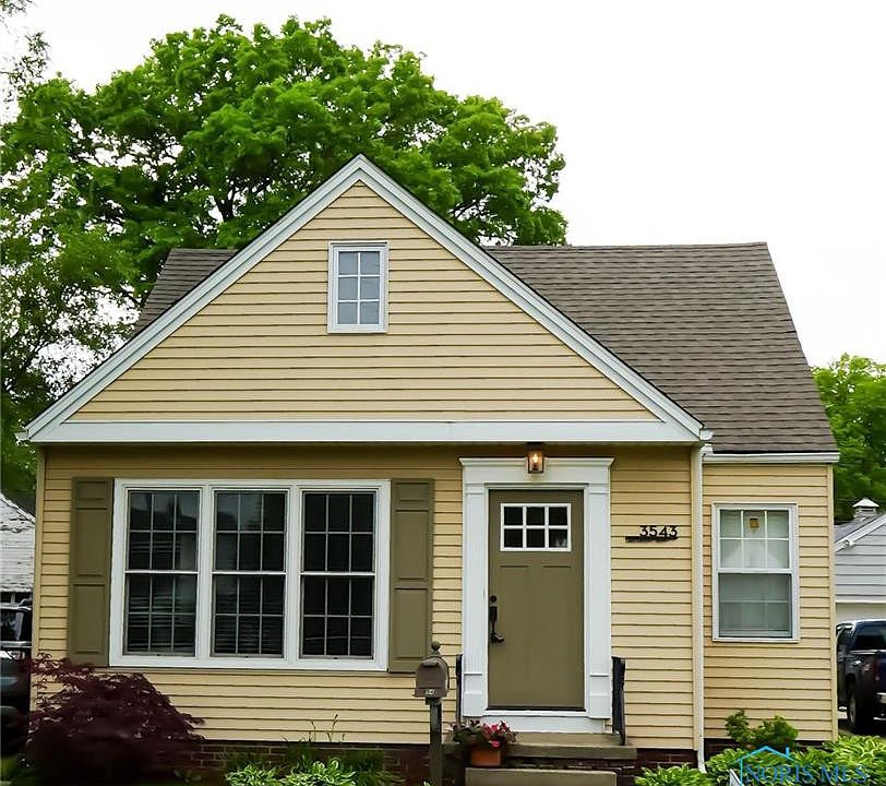 1st image of 3543 Larchmont Pkwy