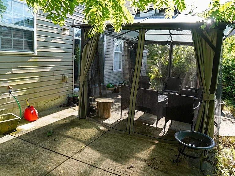 3516 King Edward Way — Photo 12