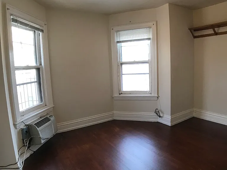 4617-spruce-st-2r-6