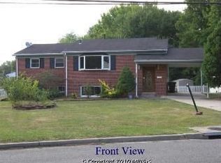 9501 Mazzoni Ave, Lanham, MD 20706