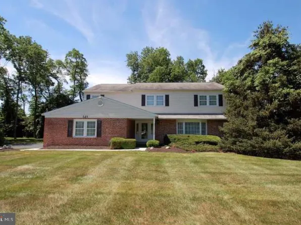 121 Caroline Dr, Collegeville, PA 19426