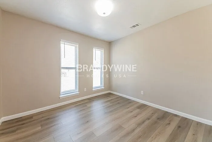 5010 Collingwood Dr — Photo 18