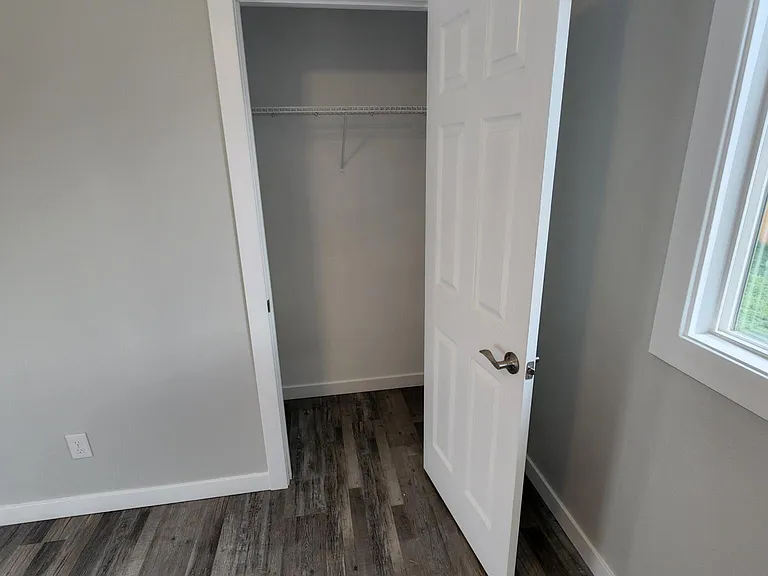 Room 2 Closet