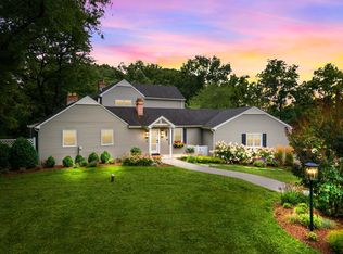 33W895 Army Trail Rd, Wayne, IL 60184