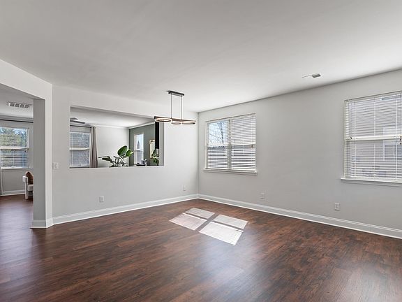 2nd image of 429 Indigo Ridge Dr