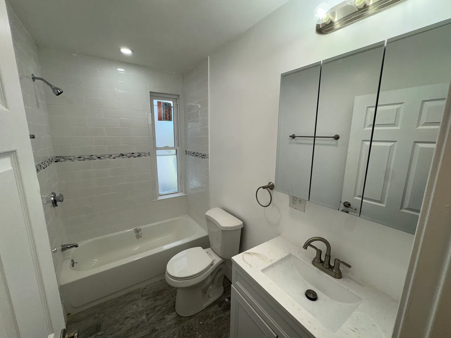 4 bed, $4,400 — Photo 4
