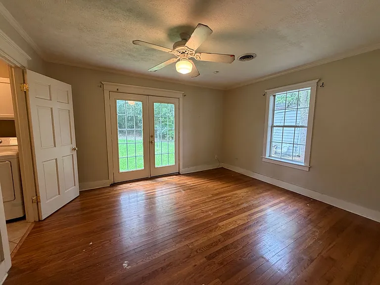 207 Goodman Pl — Photo 18
