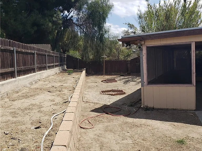 2125 San Bernardo Ave — Photo 10