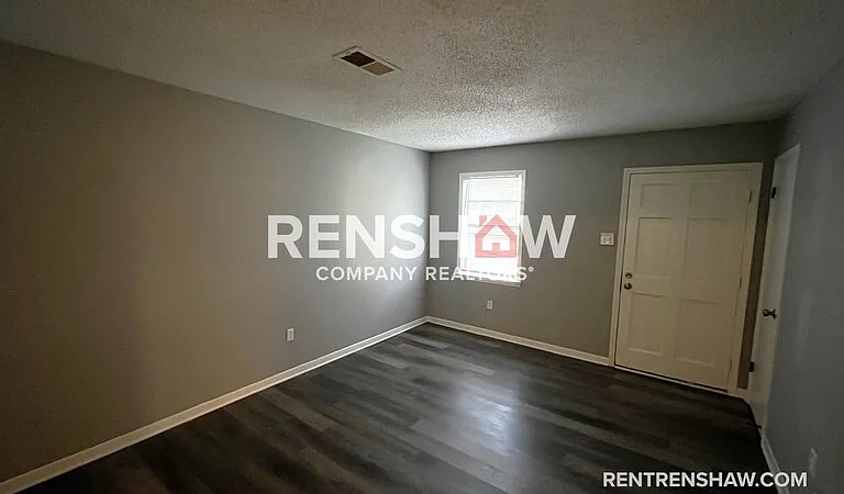 5107 Belfast Dr — Photo 4