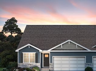 818A Concord Cir, Burlington, WI 53105