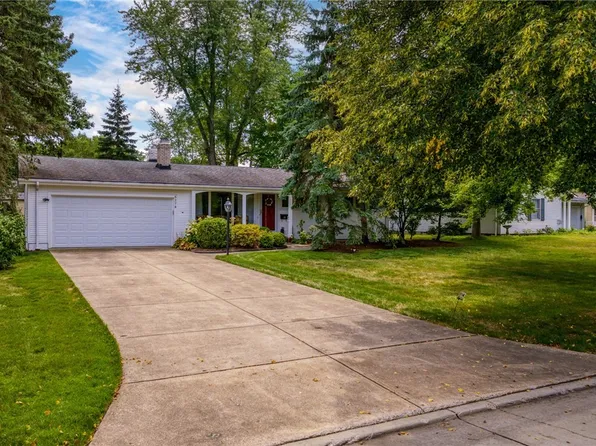 5278 Chickadee Ln, Lyndhurst, OH 44124