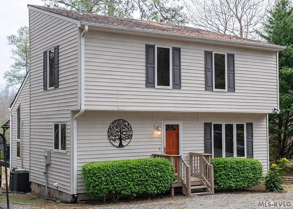 1st image of 190 Blackridge Rd