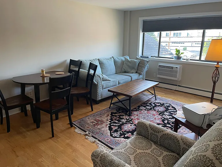 41 Walnut St #21 — Photo 2