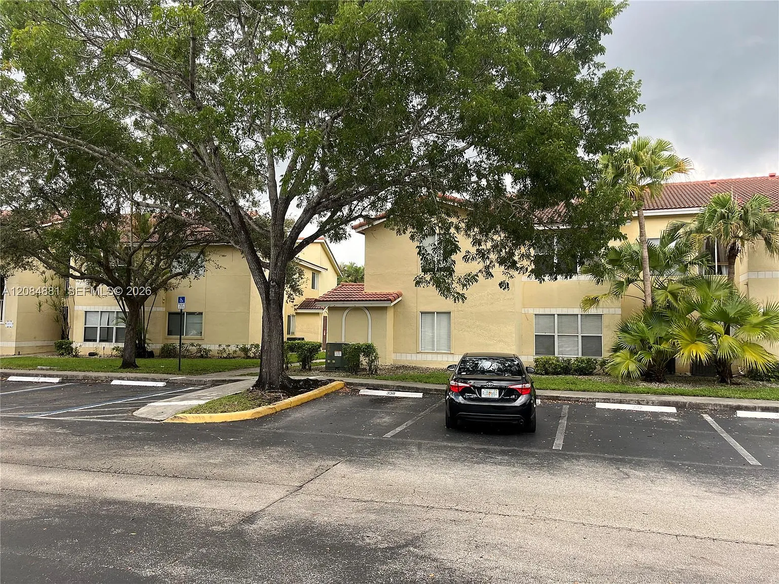 Isles At Lago Mar Condo — Photo 1