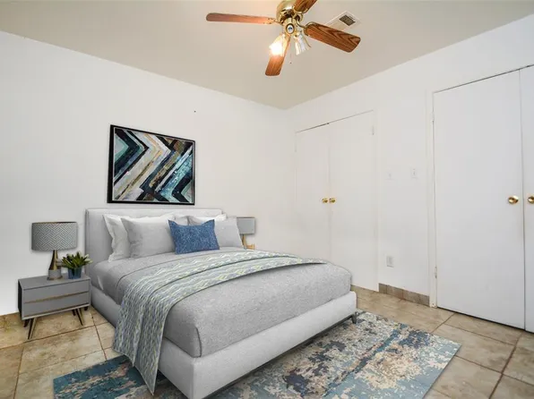 137 Pine Mdws, Hempstead, TX 77445