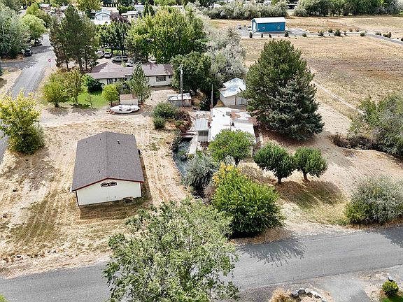4th image of 250 S 2nd Ave