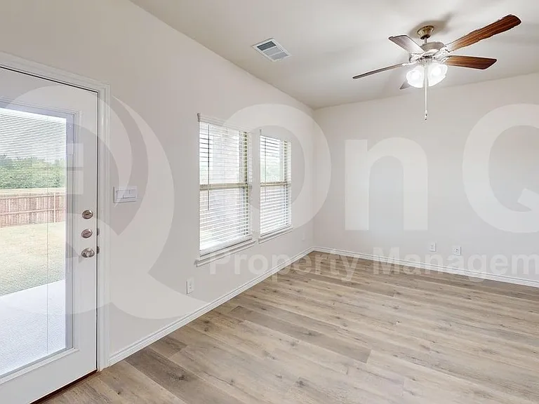 2901 Bald Eagle Blvd — Photo 6