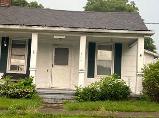 314 S Broadway St, Blanchester, OH 45107