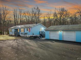 173 Shenkel Rd, Effort, PA 18330