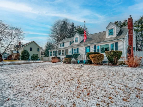 14 Harvard Rd, Groveland, MA 01834