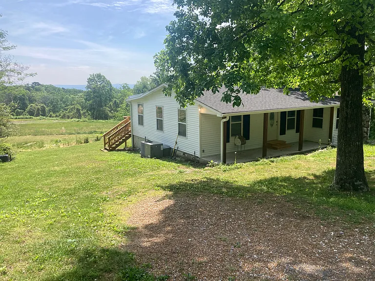 1823 Lula Lake Rd — Photo 2