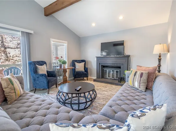 6455 Running Deer Rd, Osage Beach, MO 65065