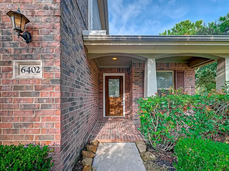 6402 Black Bamboo Ln — Photo 3
