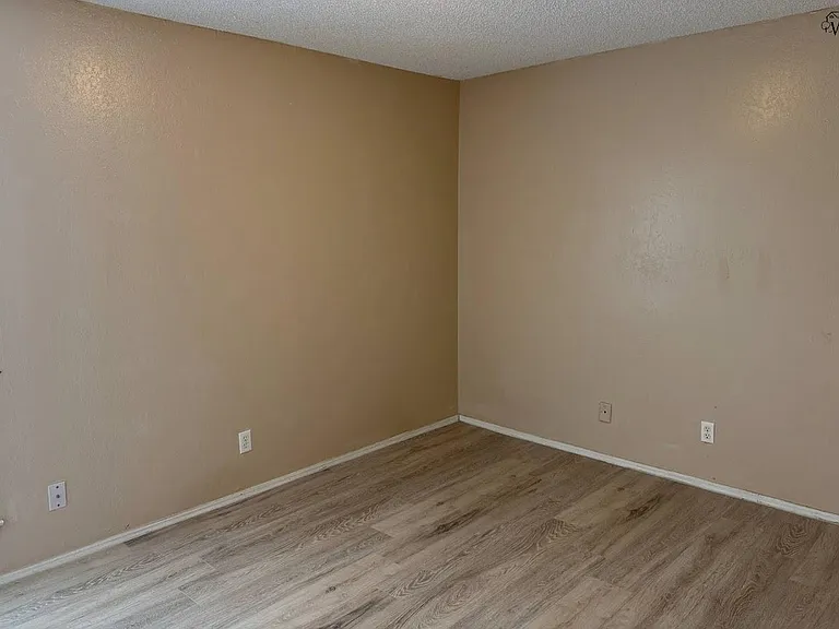 1901 Wenonah Ave — Photo 15