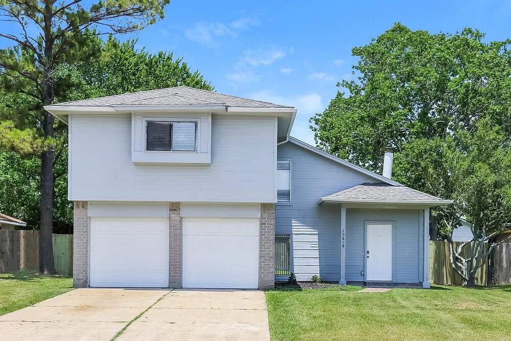 3 bed, 2.0 bath, 1316 sqft, $1,780 — Photo 1