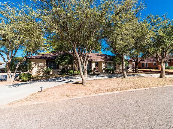 3rd image of 6210 Driftwood Dr