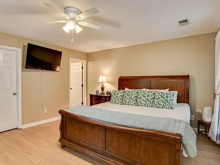 115 Hammond Place Cir #115 — Photo 10