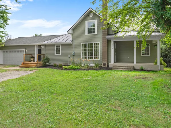 3190 W Bacon Rd, Hillsdale, MI 49242