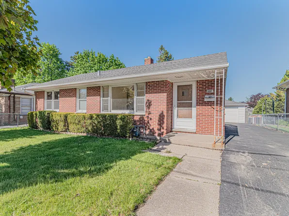 218 S Central Ave, Highwood, IL 60040