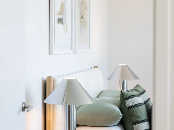 240 Willoughby Street image 16 of 20