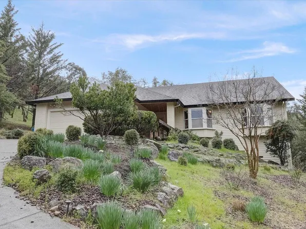 421 Trail Ridge Place, Santa Rosa, CA 95409