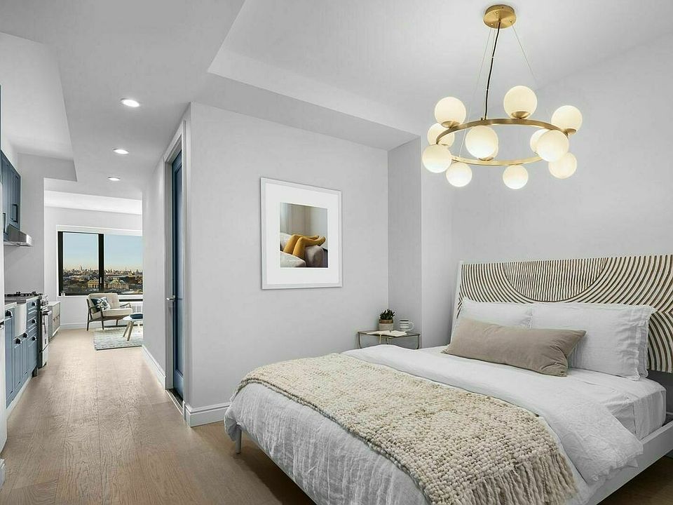 1st image of 475 Clermont Ave #214
