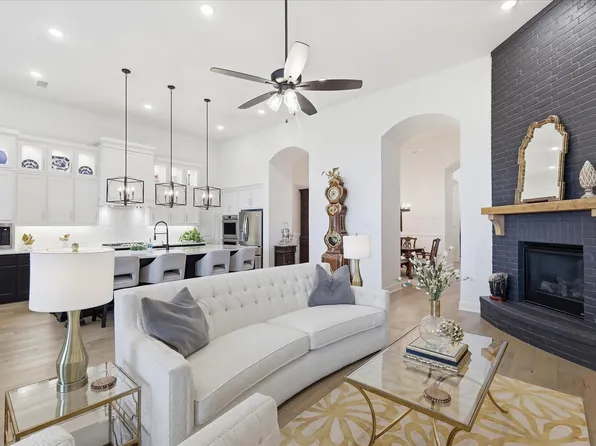 1507 Emberwood Horizon Ln, Mansfield, TX 76063