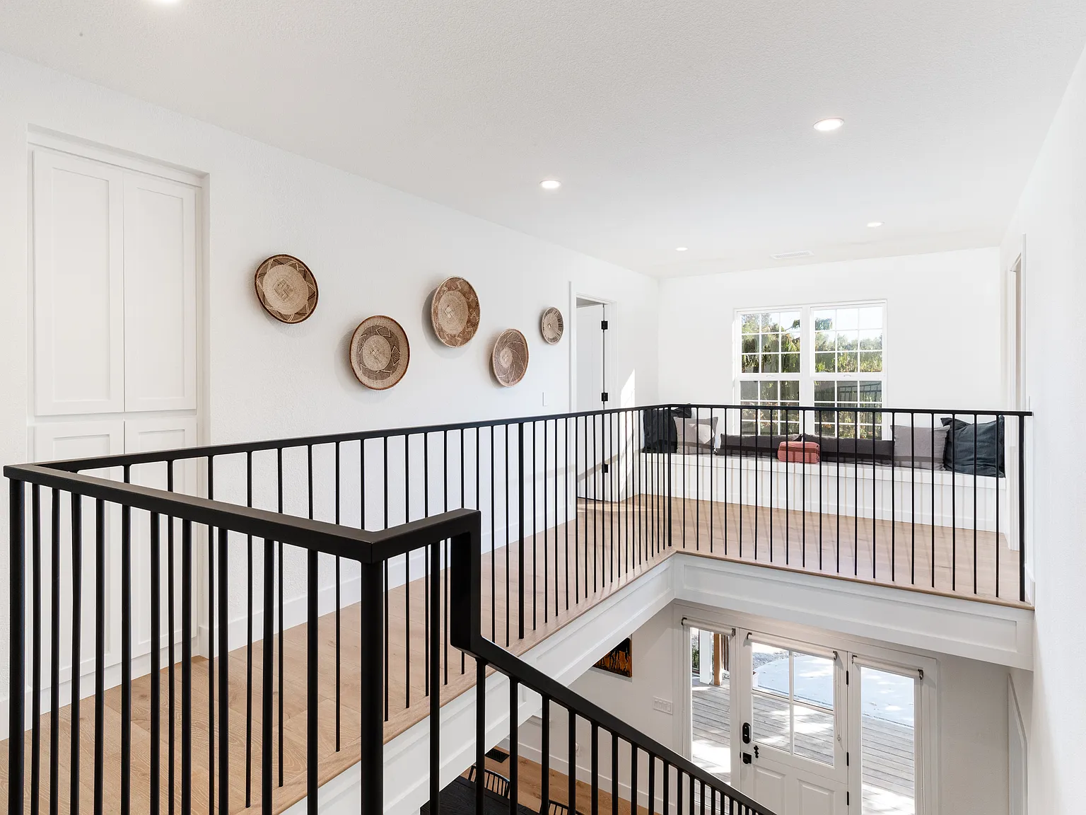 2231 Jonata St — Photo 4