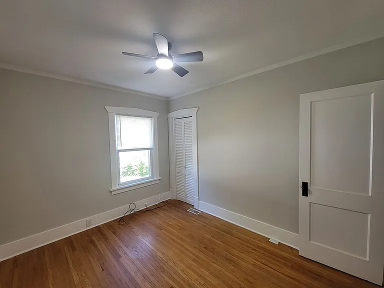 504 E Virginia Ave — Photo 7